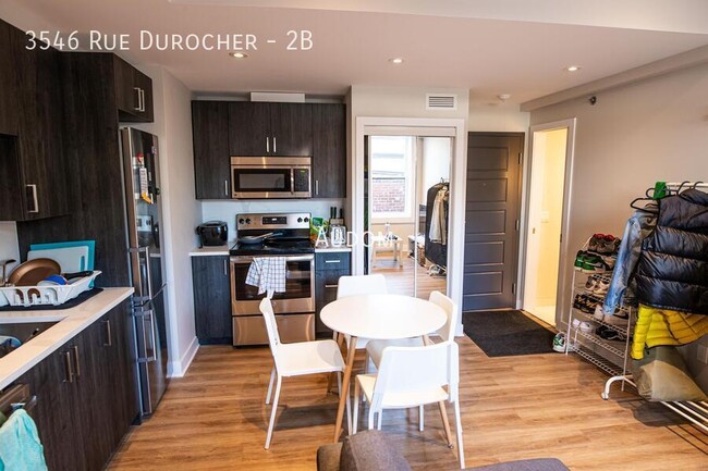 Building Photo - 3546 Rue Durocher