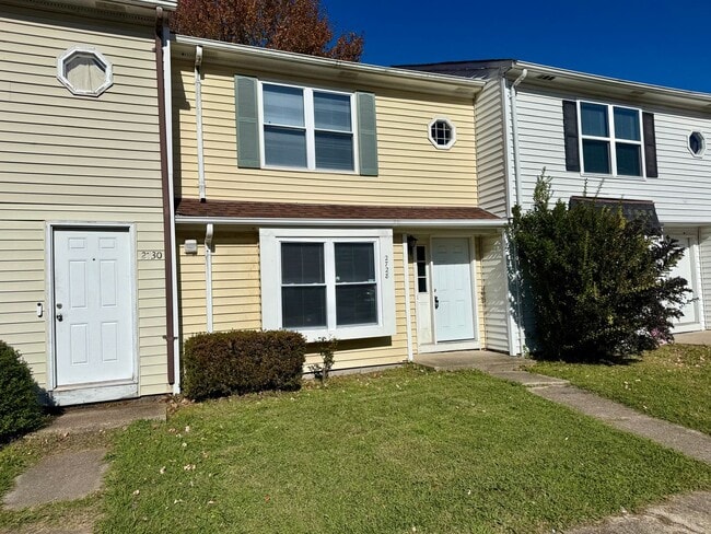 Building Photo - *** RENT READY!! Newly remodeled townhome! ALL Laminate.