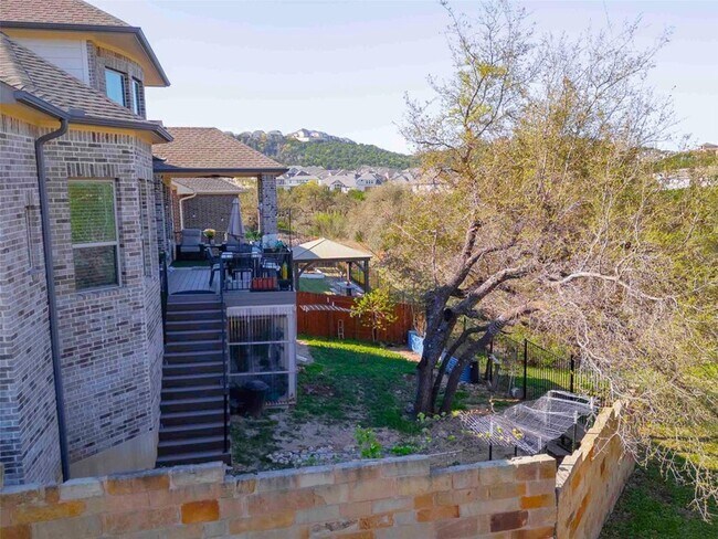 Foto del edificio - 17821 Limestone Spring Ln