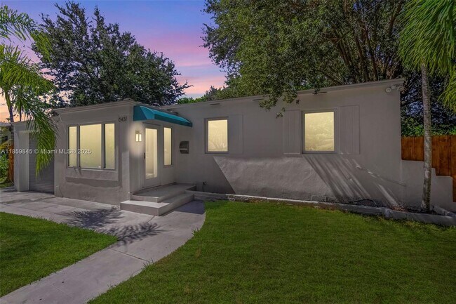 Foto del edificio - 6437 SW 14th St