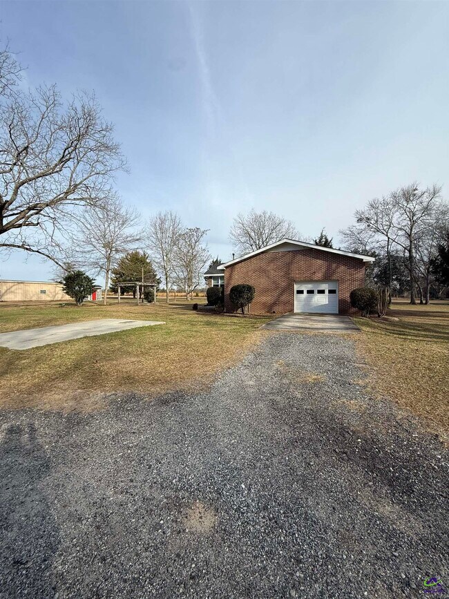 Foto del edificio - 5035 Housers Mill Rd