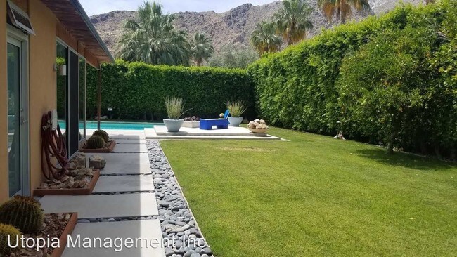 Foto del edificio - 3 br, 2 bath House - 981 N Rose Ave