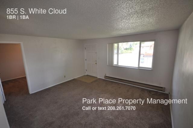 Building Photo - 855 S White Cloud Dr
