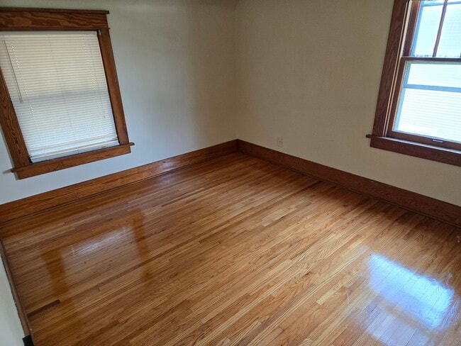 Building Photo - 1138 N 37th St