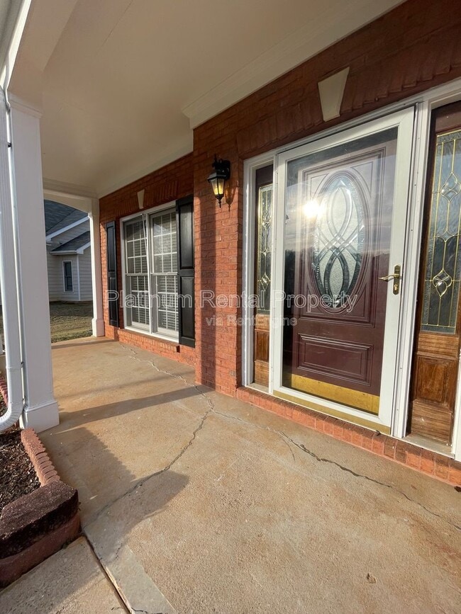 Foto del edificio - 2126 Malden Hill Dr