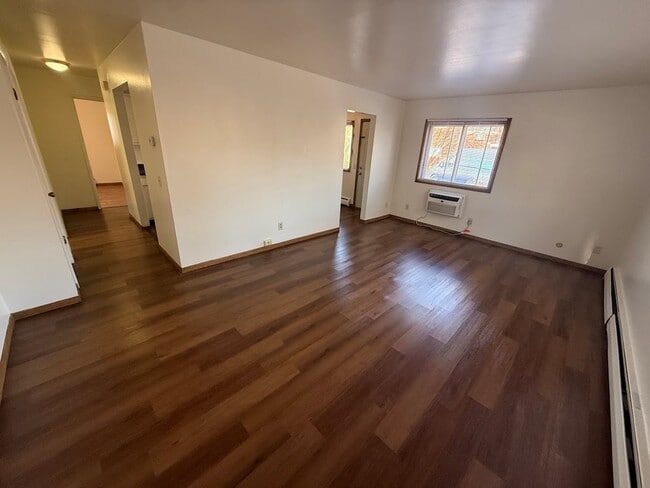 Building Photo - 2506 Brentwood Pky