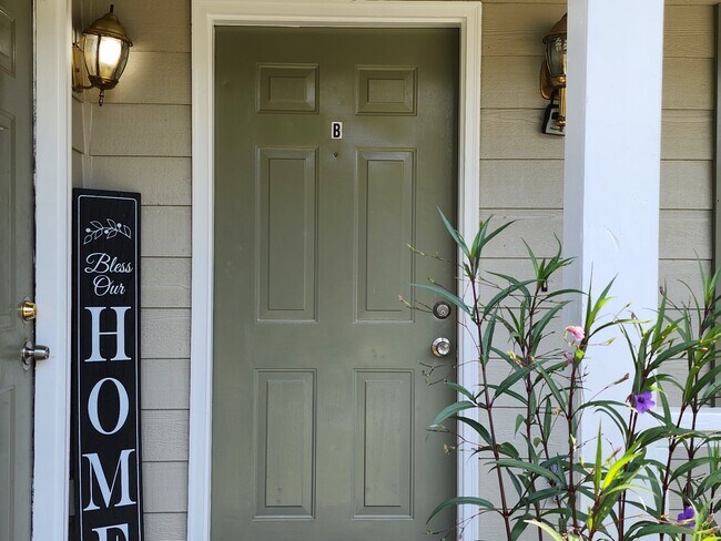 Foto del edificio - 5960 Batson Ct