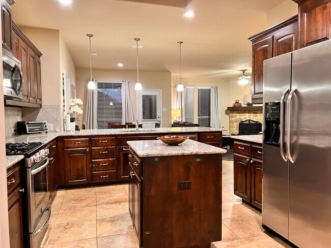 Building Photo - 117 Oakmont Dr