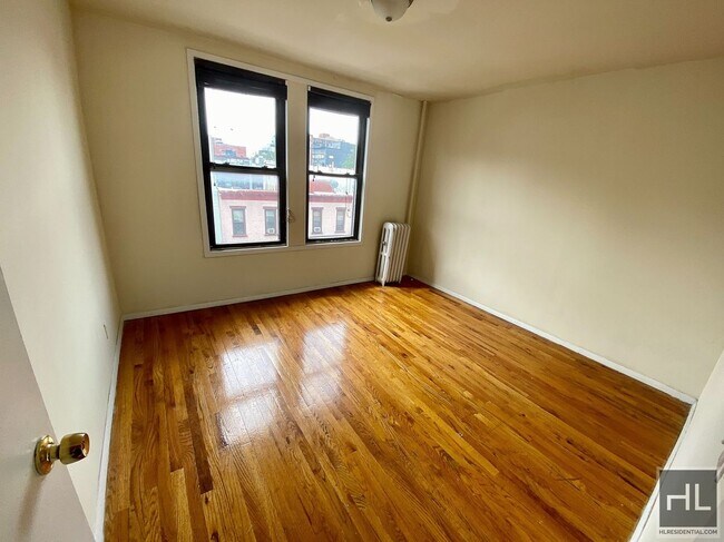 Building Photo - 14 STREET