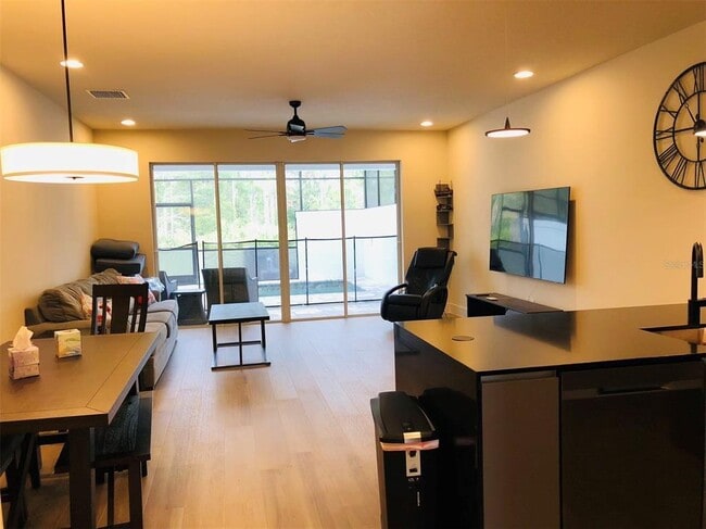 Building Photo - 17240 Blessing Dr