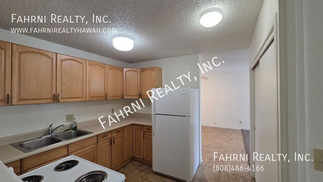 Building Photo - 1600 Wilikina Dr