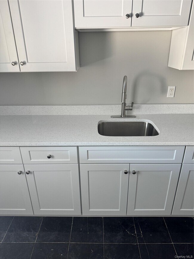 Foto del edificio - 114-25 Bedell St