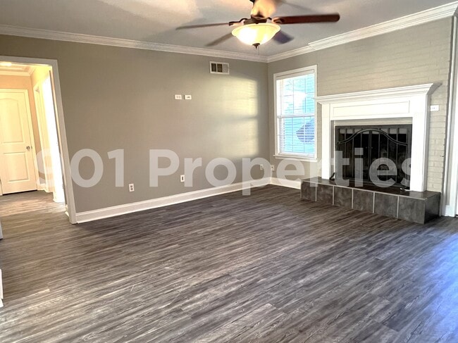 Foto del edificio - 8539 Chesterfield Dr