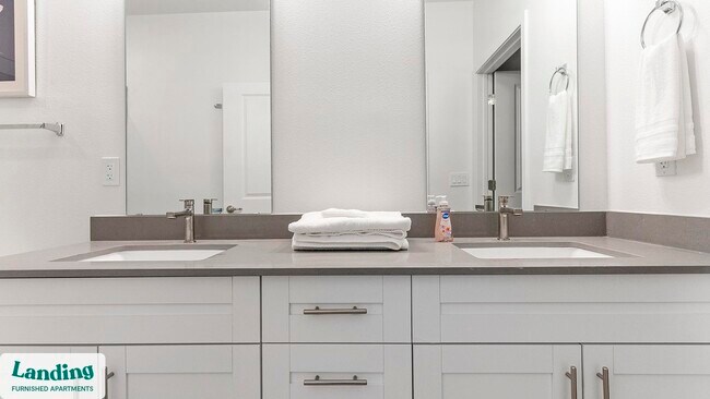 Building Photo - 515 Corso Ln