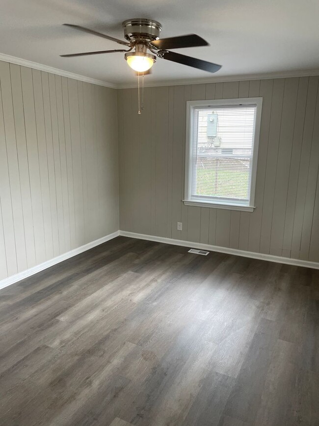 Building Photo - 2037 Althea St