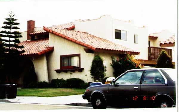 Building Photo - 17052 Leslie Ln