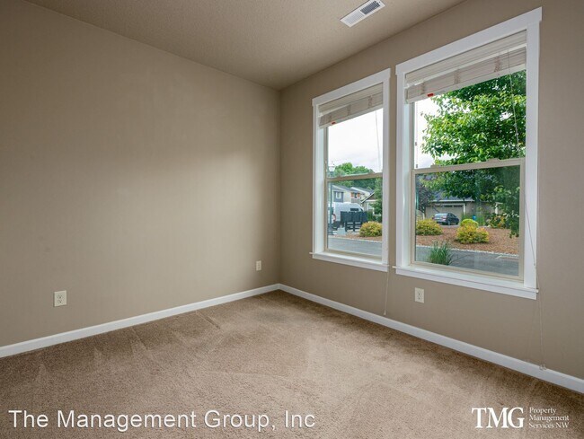 Building Photo - 3 br, 2 bath House - 8129 NE 20th Street