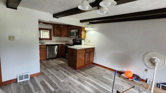 Foto del edificio - 2555 Cole Rd