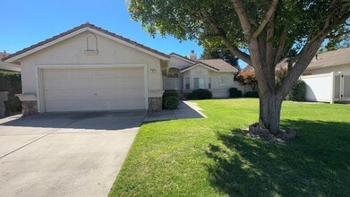 Building Photo - 1437 Ranch House Ct