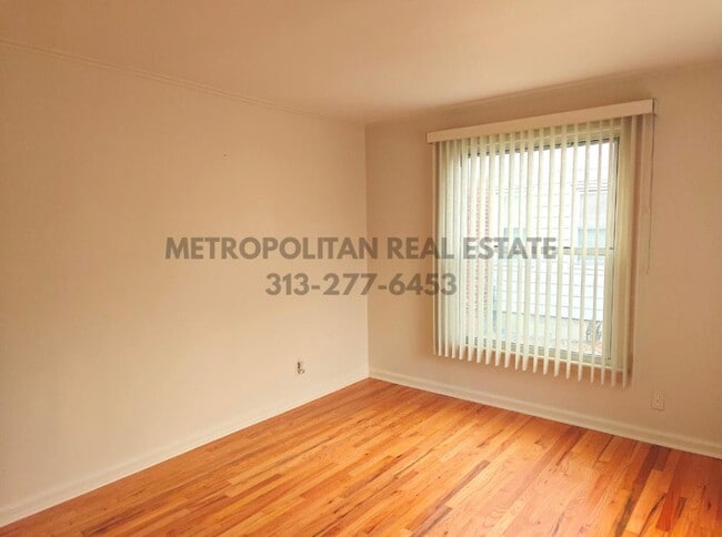 Building Photo - 1409 Royal Ave