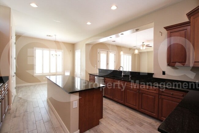 Building Photo - 3129 E Ironside Ct