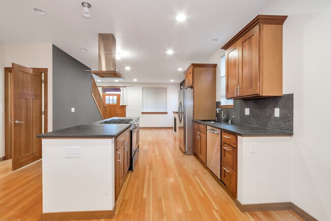 Foto del edificio - 7328 31st Ave SW