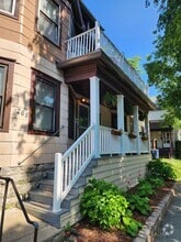Building Photo - 268 Ashland Ave
