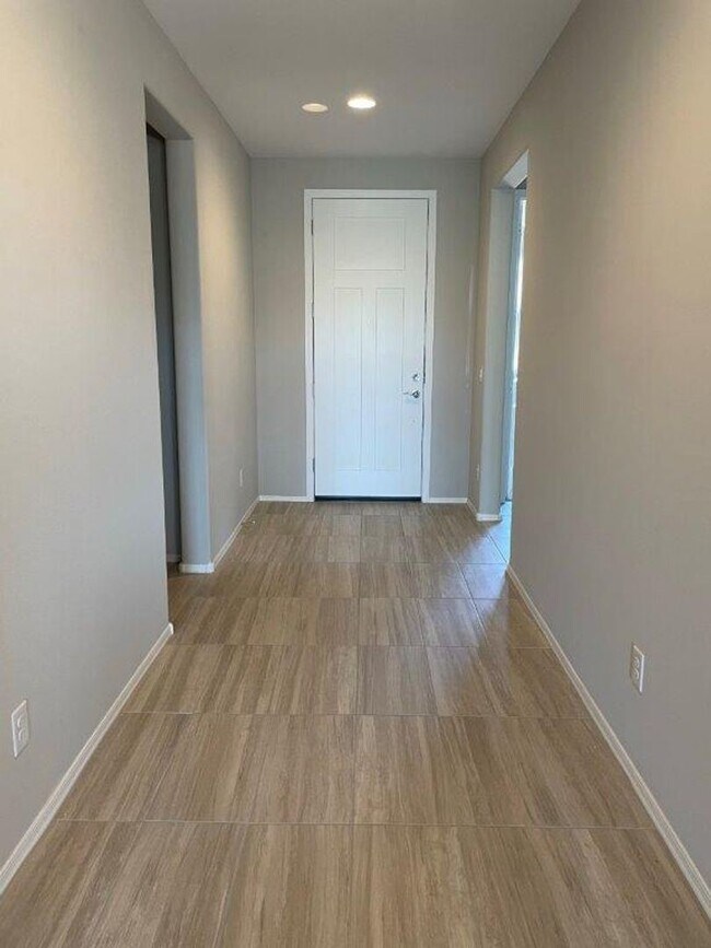 Building Photo - 3 br, 2 bath House - 25384 N 163rd Dr