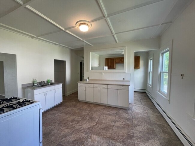 Building Photo - 21-23 Lyman Street
