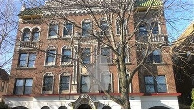 Building Photo - 1742 N Humboldt Blvd