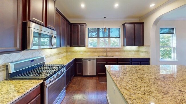 Building Photo - 12004 Terraza Cir