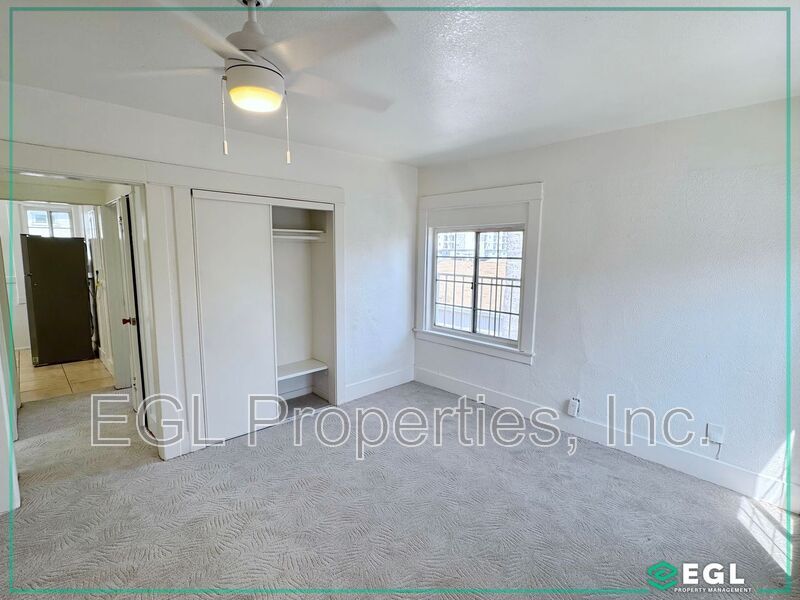 Foto principal - 115 1/2 N. Westlake Ave.
