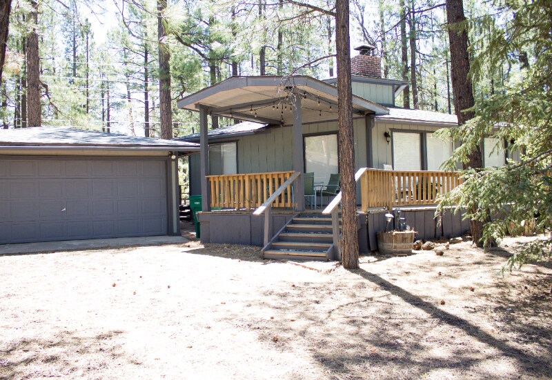 7275 Moon Creek Cir, AZ 85935 House Rental in