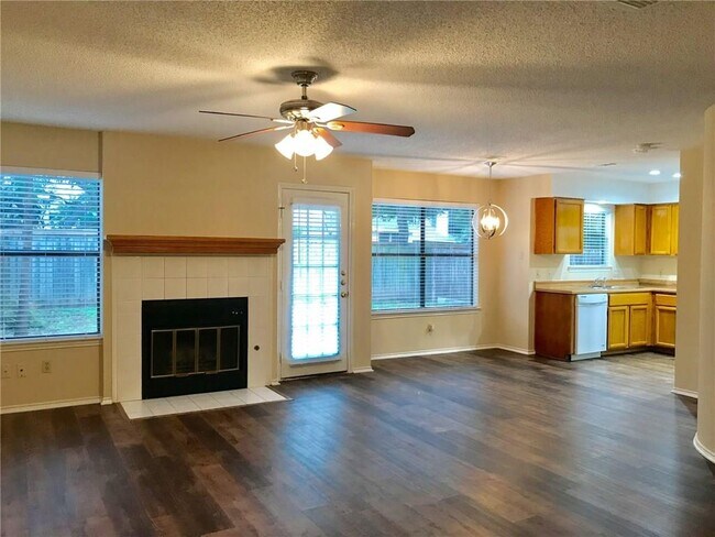 Building Photo - 12918 Humphrey Dr