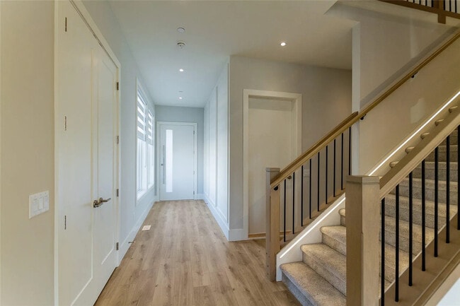 Building Photo - 10897 Morrisette Pl