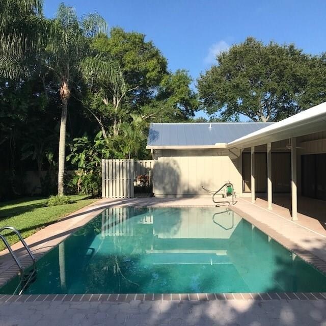 Foto del edificio - 5 Oakwood Dr