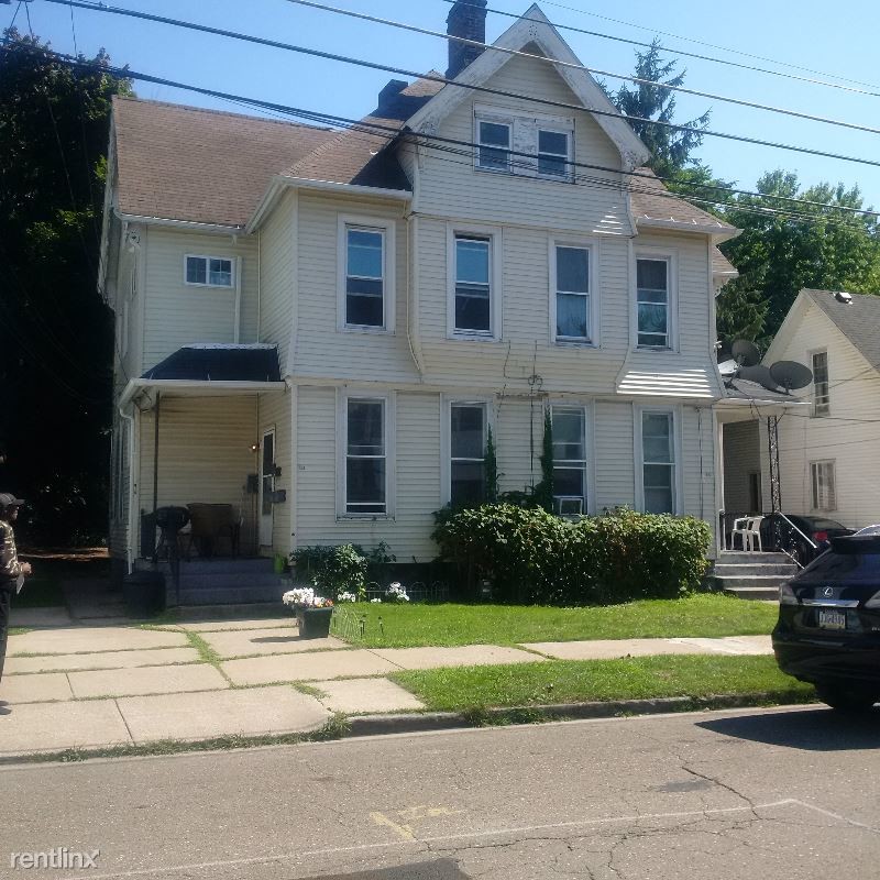 Primary Photo - 223 W 16th St