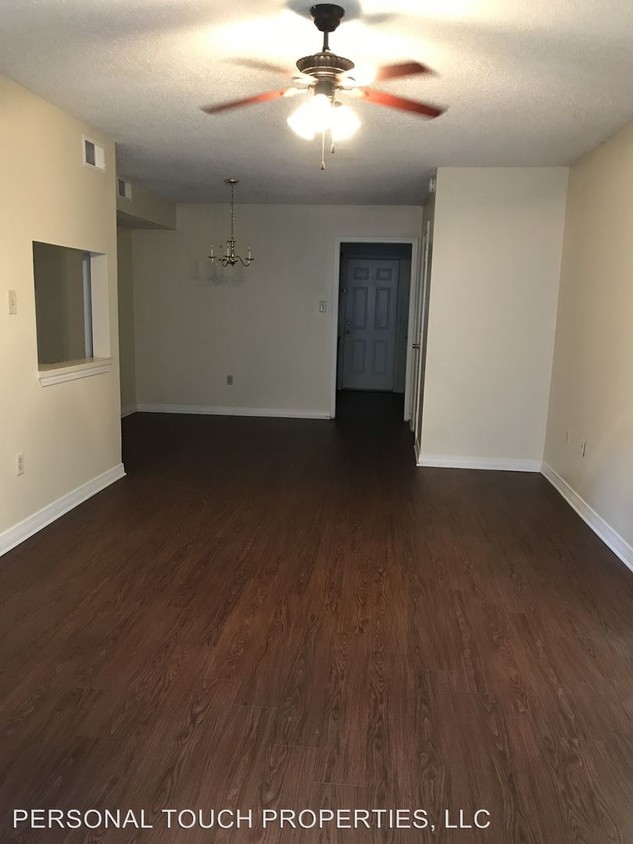 Primary Photo - 3023 Toulon Dr