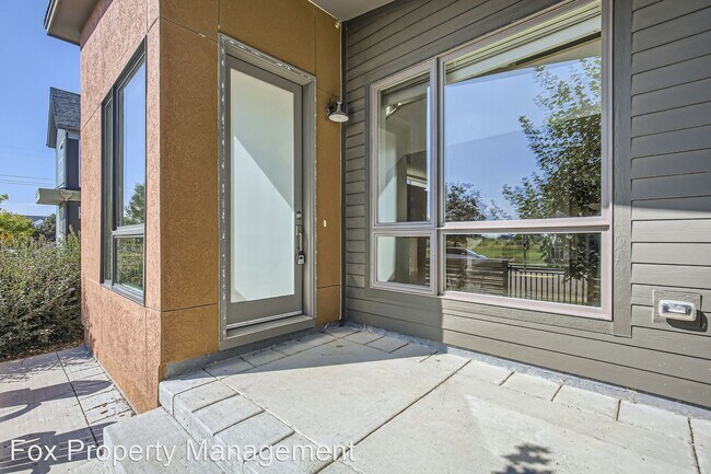 Foto del edificio - 4 br, 3.5 bath House - 2111 Hecla Drive