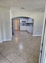 Building Photo - 1205 W Wrenway Ave