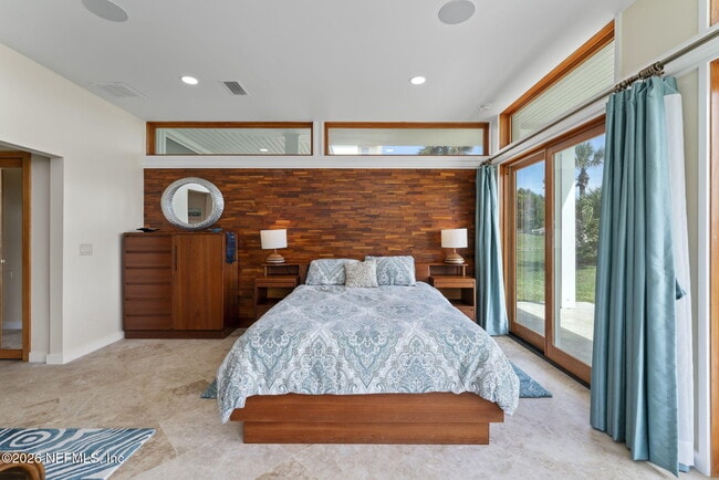 Foto del edificio - 2337 Seminole Rd