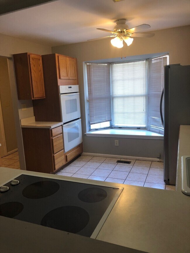 Foto del edificio - What Are You Waiting For??? This Beautiful...