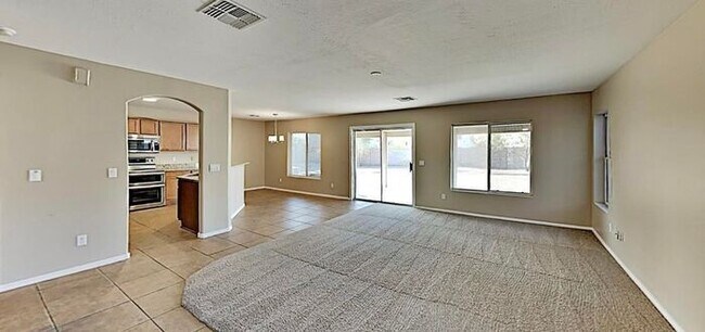Building Photo - 4 Bedroom, 3 Bath Coming Soon!!