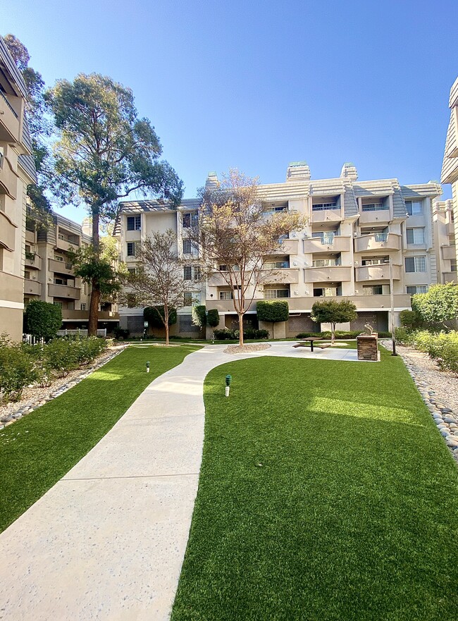 Park Regency Apartments 3128 Oak Rd Walnut Creek, CA Apartments for Rent in Walnut Creek