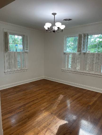 Building Photo - Updated home close to LSU!