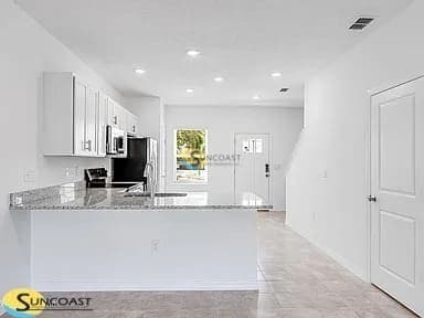 Building Photo - 7215 Sabal Ter