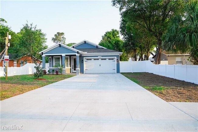 Foto del edificio - 3 br, 2 bath House - 105 E Broad Street UNIT