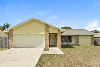 Building Photo - 8431 Alveron Ave
