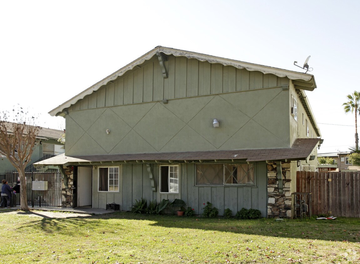 Foto del edificio - 687 Karesh Ave