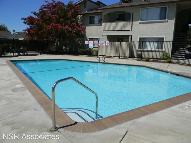 Foto del edificio - 1405 Stonewood Ave